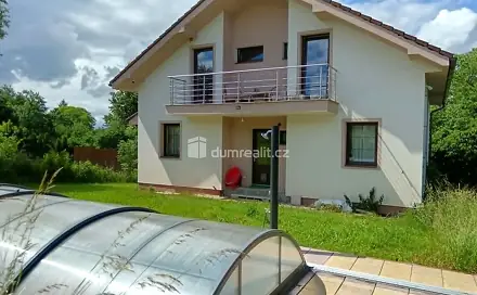 Prodej domu 300 m² s pozemkem 1 427 m², Bystřice - Ouběnice, okres Benešov
