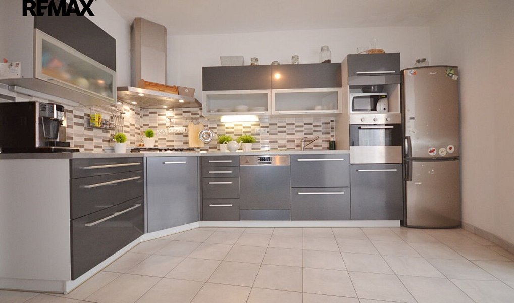 Prodej domu 200 m² s pozemkem 280 m², Slaný – náhled fotky 5