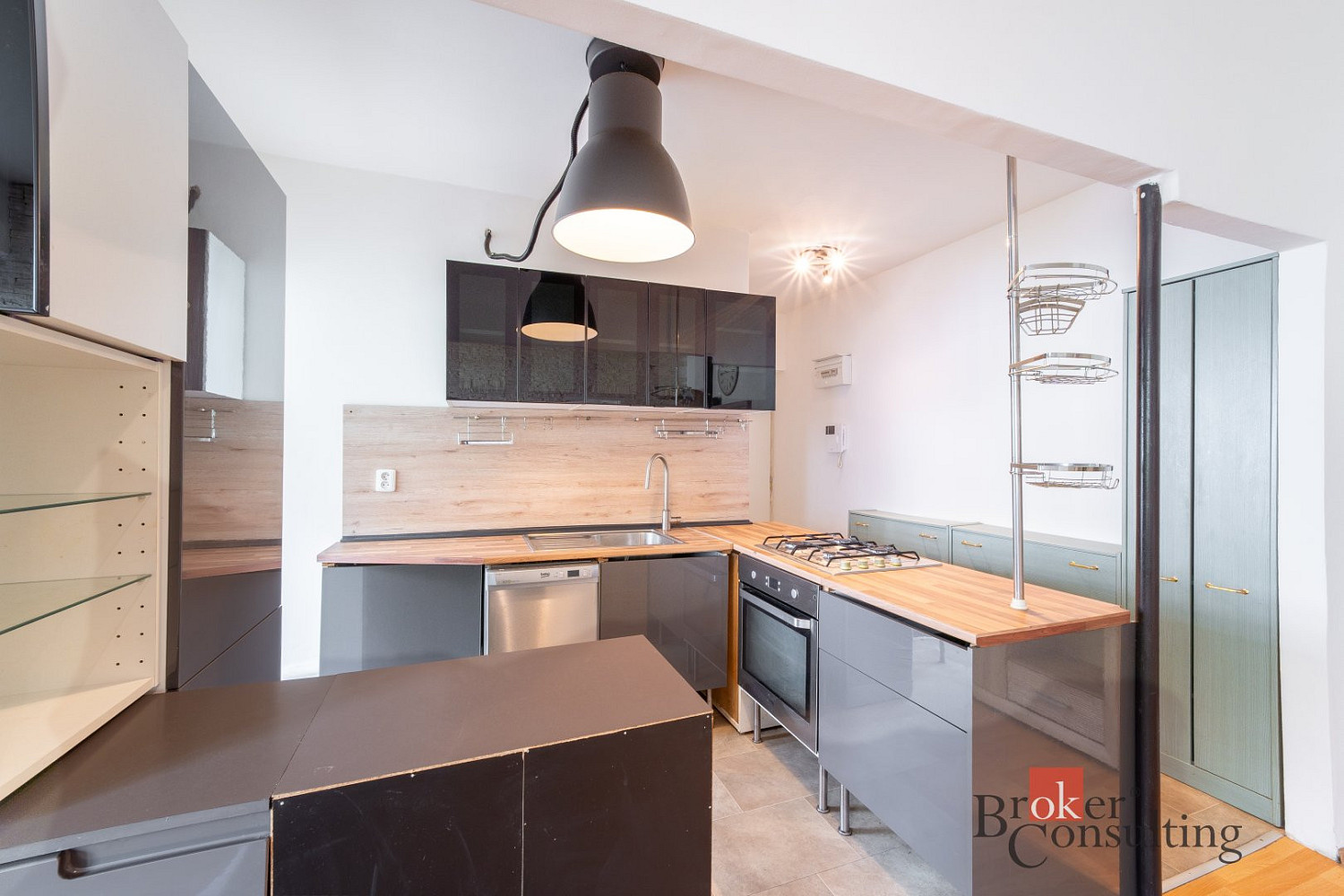 Prodej bytu 2+kk 48 m² — photo 2