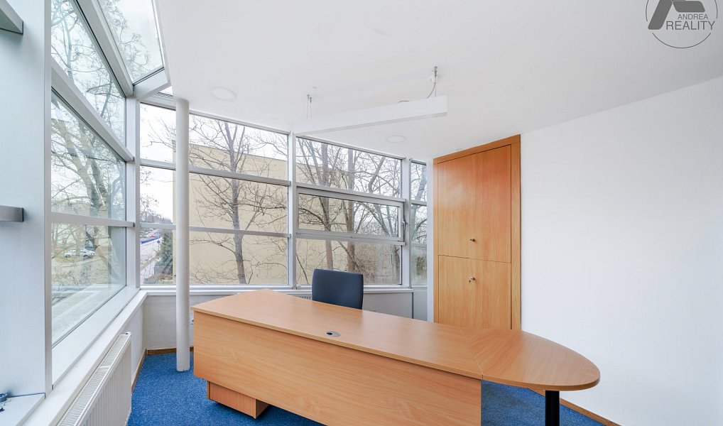 Prodej kanceláře 686 m², Strakonice – náhled fotky 13