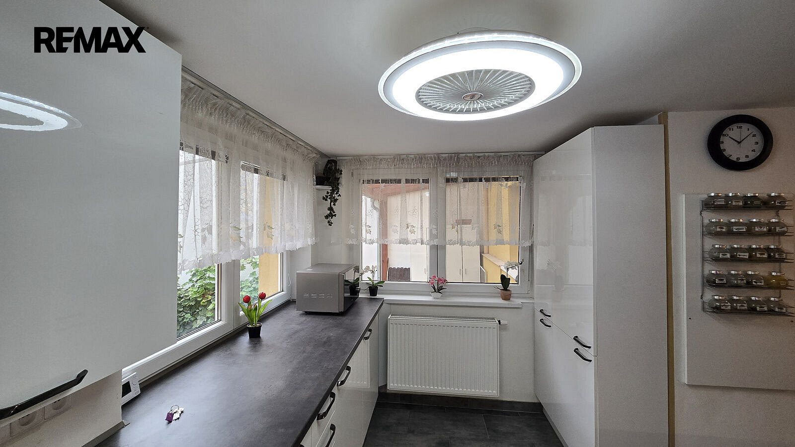 Pronájem bytu 2+kk 55 m² – fotografie 5