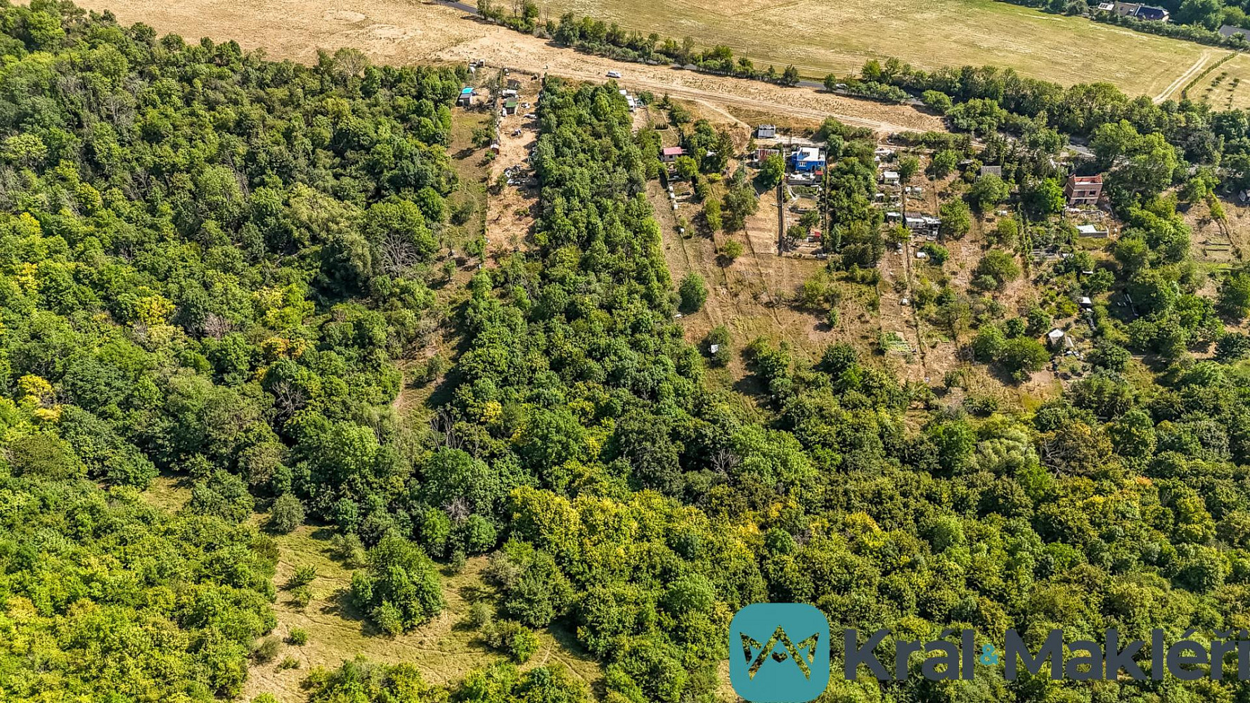 Prodej pozemku 1 534 m² – fotografie 3