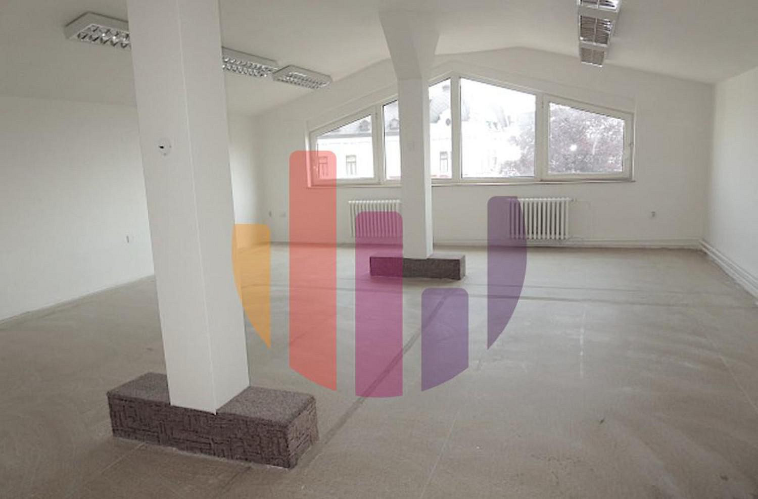 Pronájem obchodních prostor 175 m² — photo 2