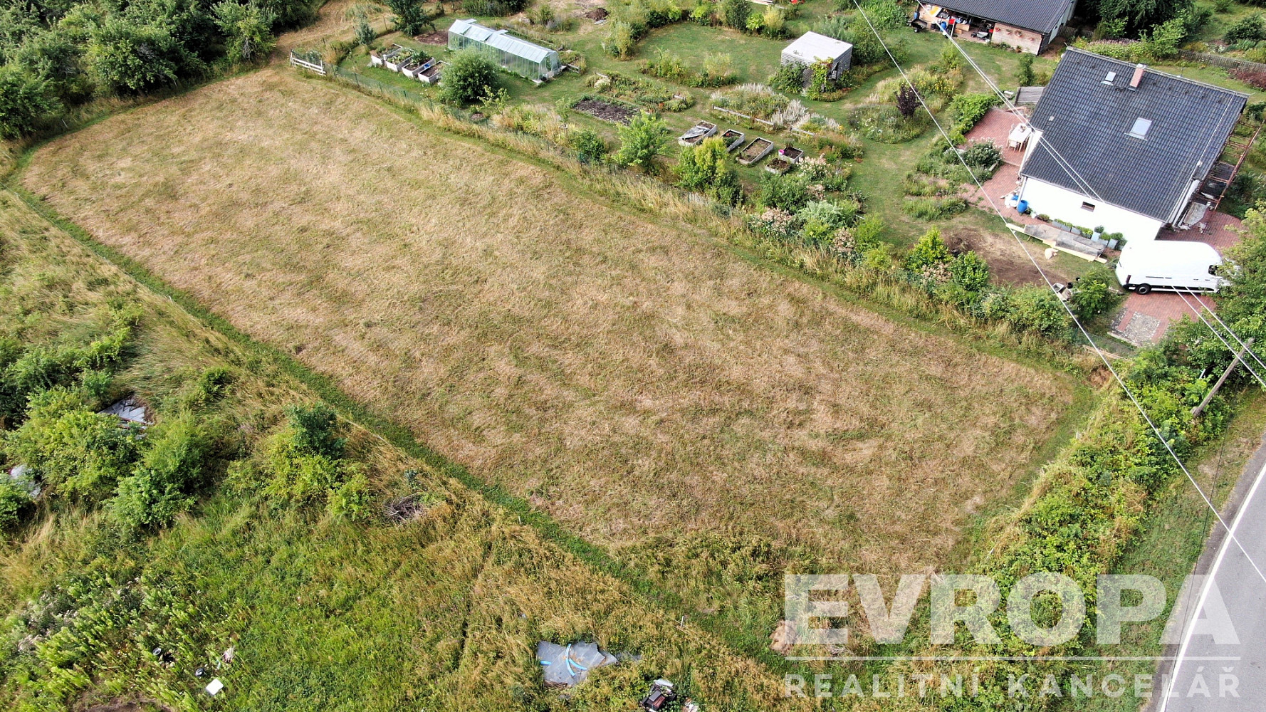 Prodej stavebního pozemku 2 000 m² – fotografie 3