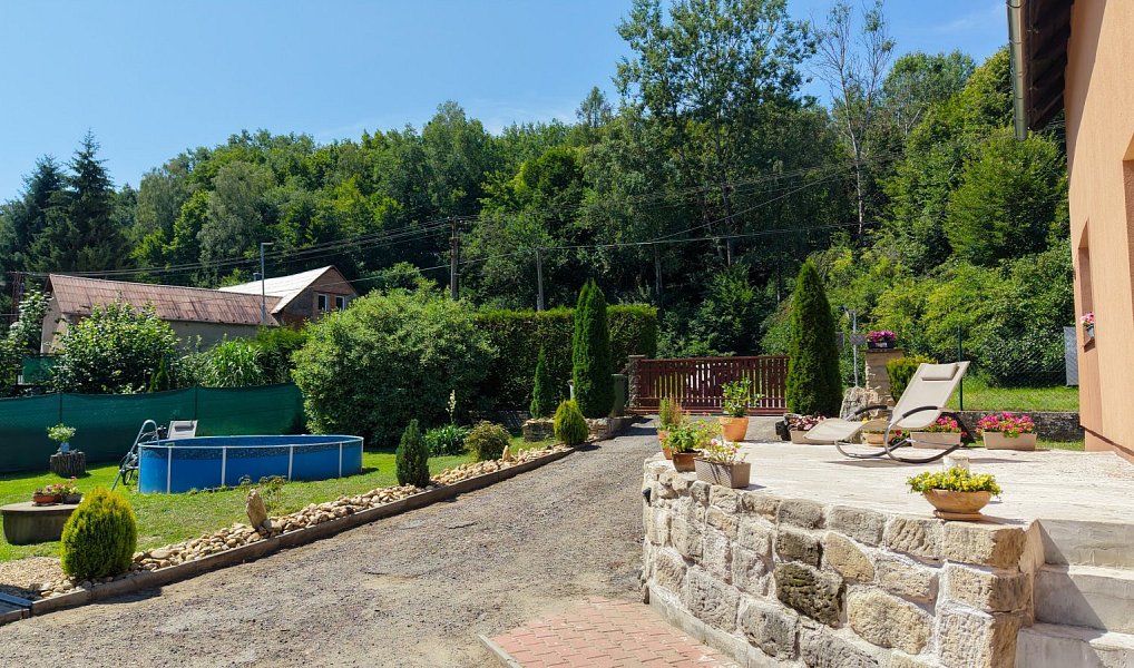 Prodej domu 157 m² s pozemkem 1 345 m², Bělá pod Bezdězem – náhled fotky 10