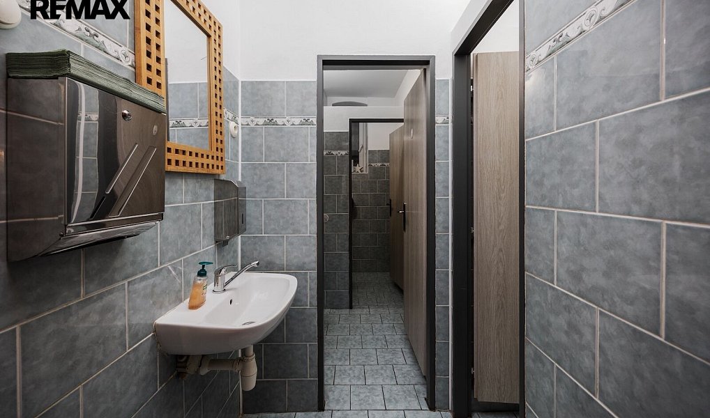 Prodej ubytovacího objektu 435 m², Hřensko – náhled fotky 42