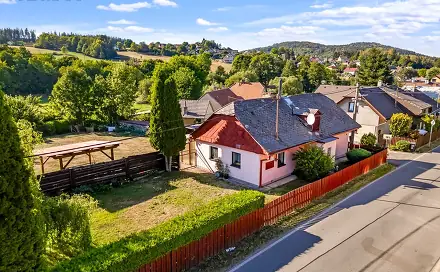 Prodej domu 69 m² s pozemkem 989 m², Zaječov, okres Beroun