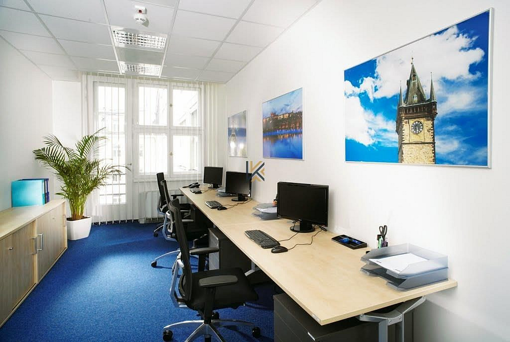 Pronájem kanceláře 16 m² — photo 2