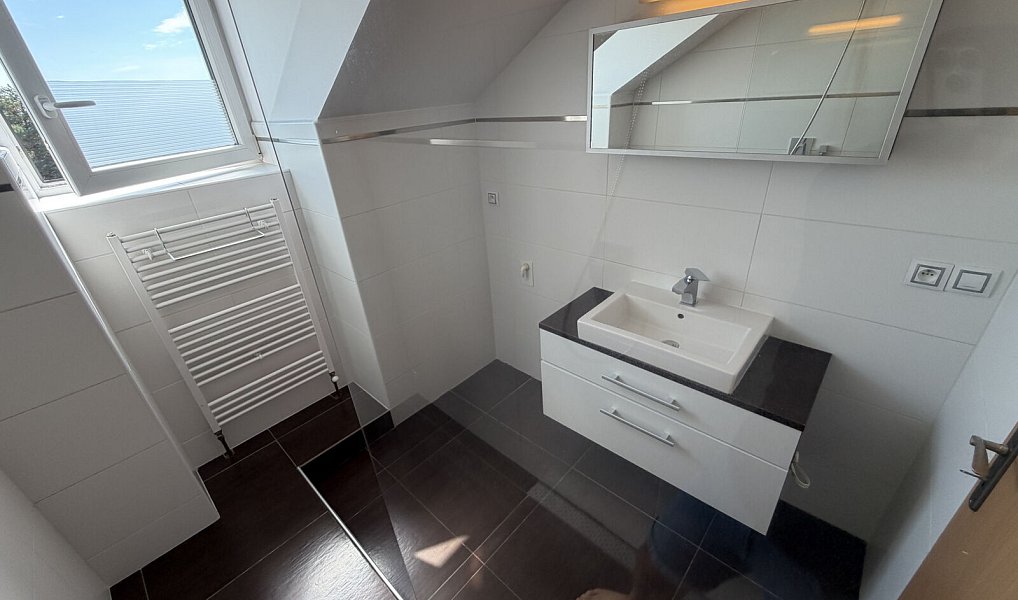 Prodej bytu 3+kk 74 m², Šestajovice – náhled fotky 17
