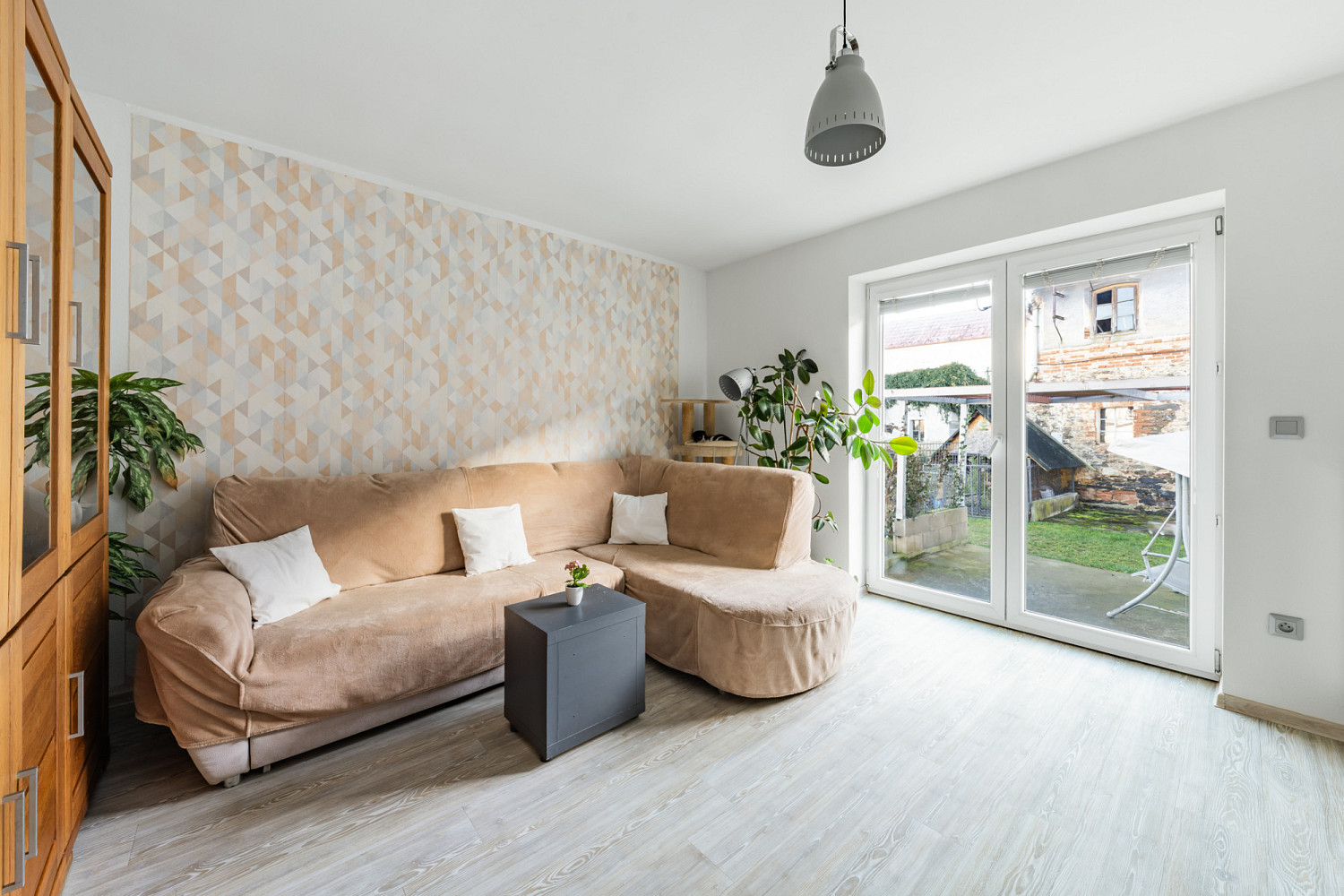 Prodej domu 120 m² s pozemkem 1 475 m² — photo 2