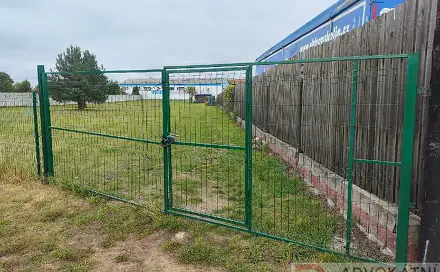 Prodej komerčního pozemku 3 920 m², Tři Dvory, okres Kolín