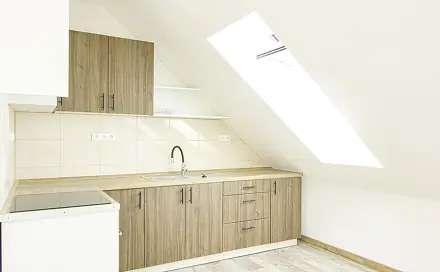 Prodej bytu 4+kk 99 m², Vratěnín, okres Znojmo