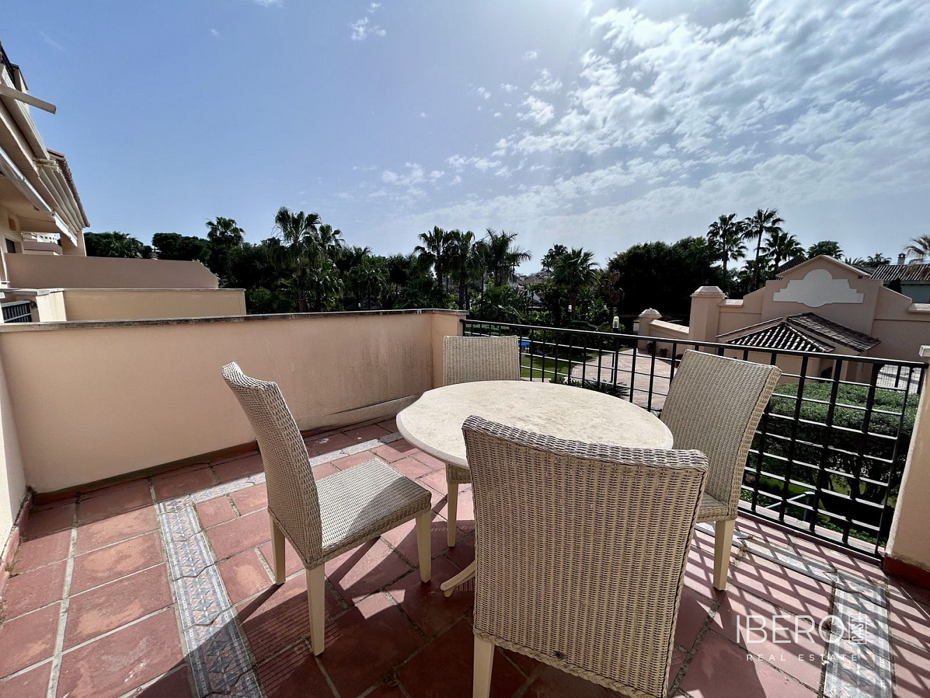 Piso 3+kk – Marbella, Nueva Andalucía - Vista 3