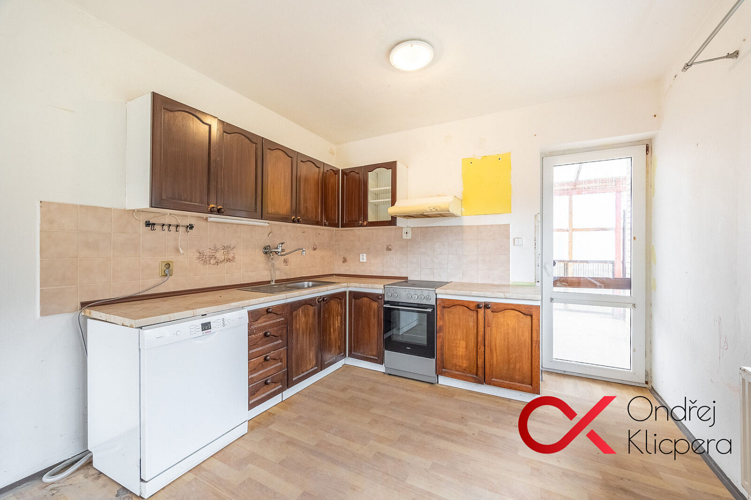 Prodej domu 180 m² s pozemkem 1 584 m² – fotografie 2