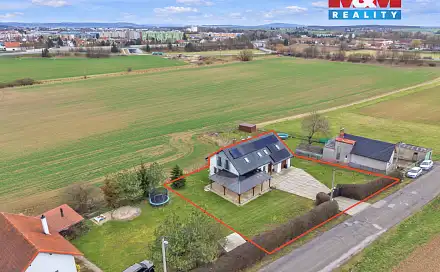 Prodej domu 225 m² s pozemkem 1 194 m², Podhradí - Čejkovice, okres Jičín