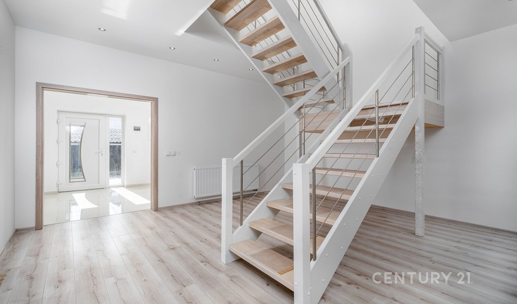 Prodej domu 253 m² s pozemkem 426 m², Rabakov – náhled fotky 7