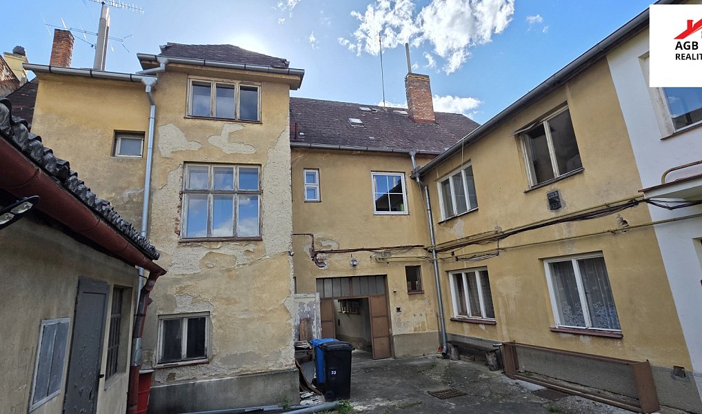 Prodej nájemního domu, činžáku 920 m², Strážnice – náhled fotky 3
