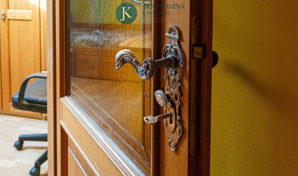 Prodej nájemního domu, činžáku 180 m², Teplice – náhled fotky 16