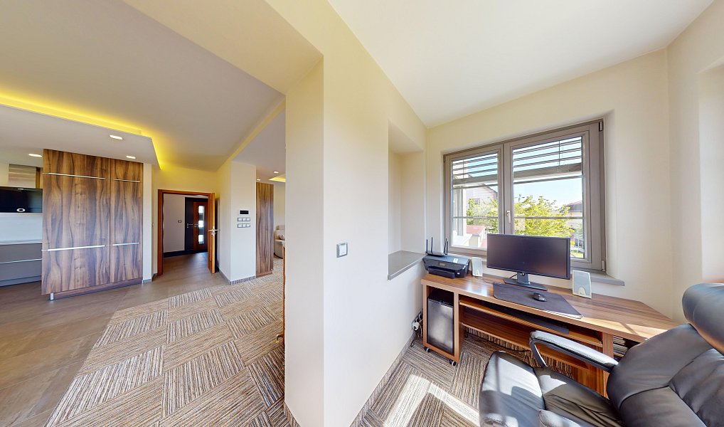 Prodej domu 270 m² s pozemkem 938 m², Karlovy Vary – náhled fotky 4