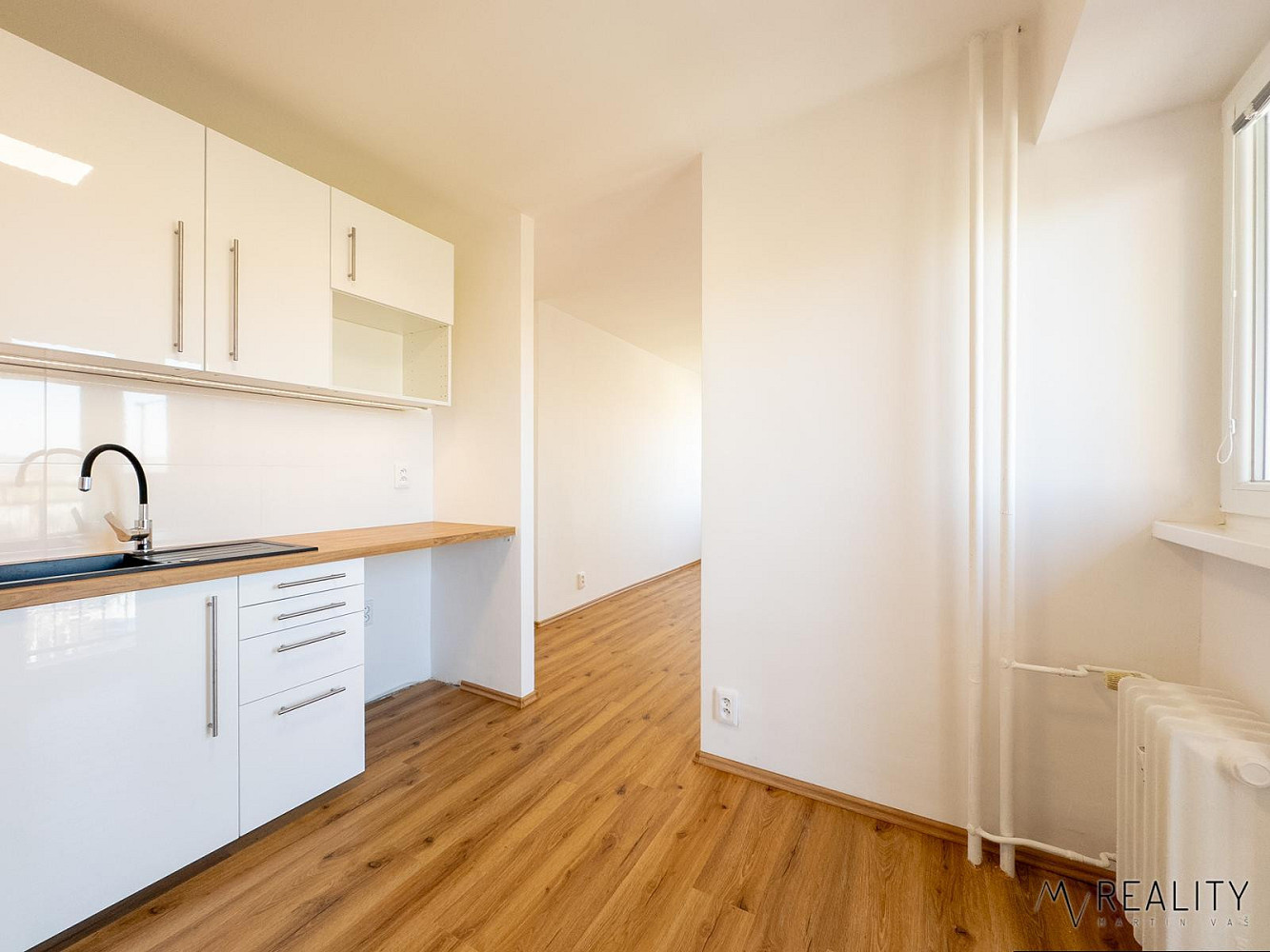 Pronájem bytu 2+1 50 m² – fotografie 3