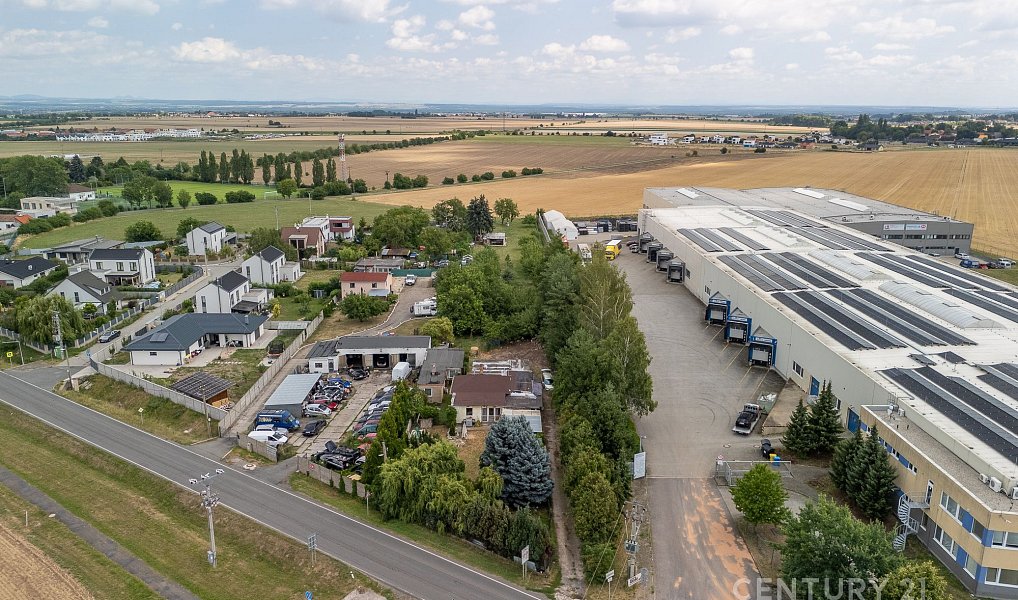 Prodej domu 145 m² s pozemkem 2 417 m², Radonice – náhled fotky 17