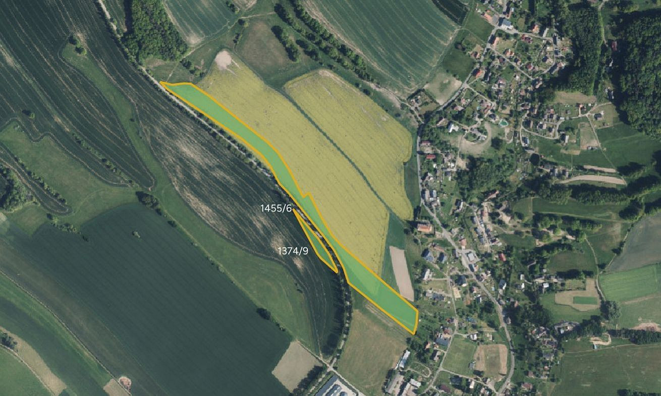 Prodej pole 19 812 m²