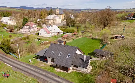 Prodej komerčního objektu (jiného typu) 261 m²
