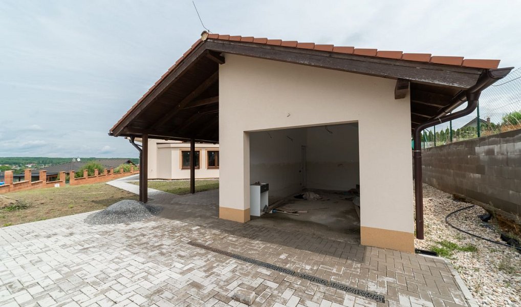 Prodej domu 218 m² s pozemkem 1 043 m², Stará Huť – náhled fotky 12