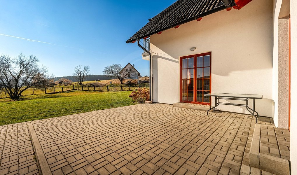Prodej chaty/chalupy 230 m² s pozemkem 2 845 m², Horní Stropnice – náhled fotky 30
