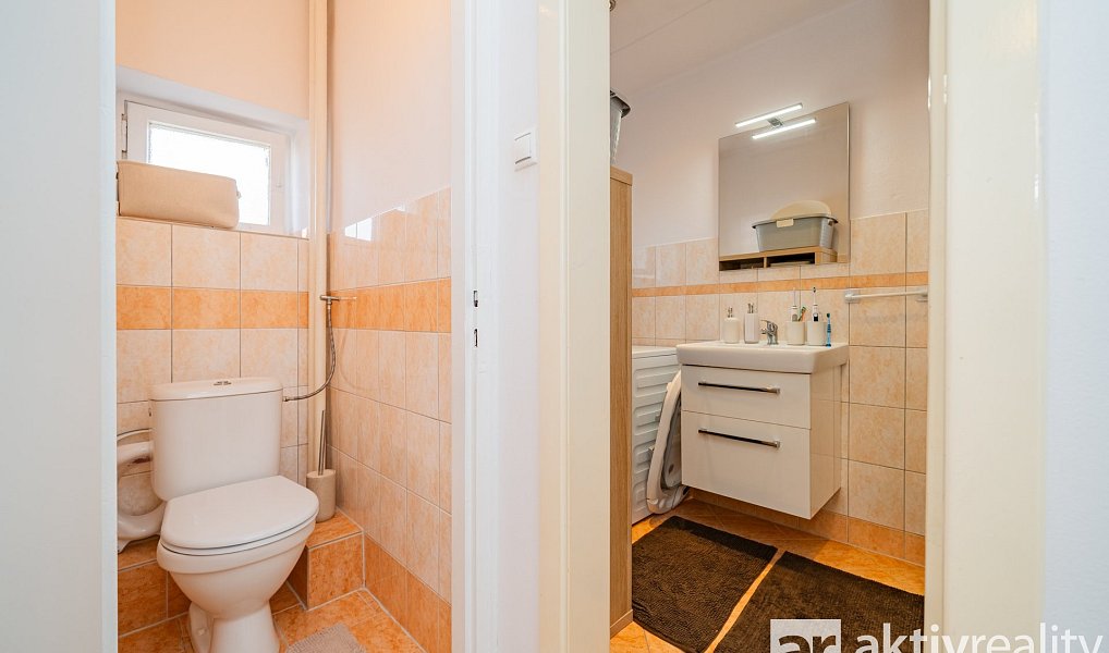 Prodej domu 260 m² s pozemkem 752 m², Praha – náhled fotky 11