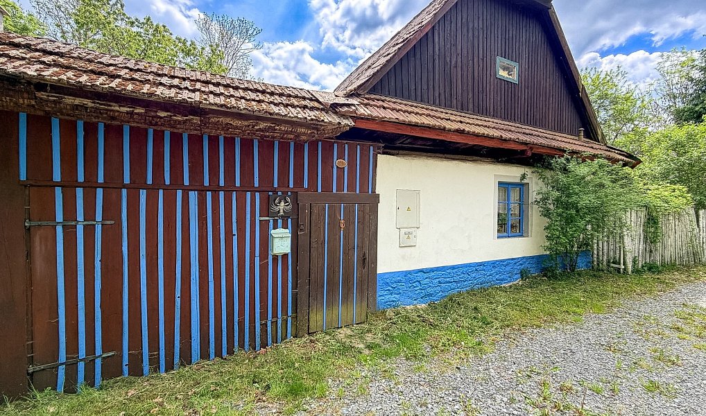 Prodej domu 117 m² s pozemkem 1 375 m², Karle – náhled fotky 43