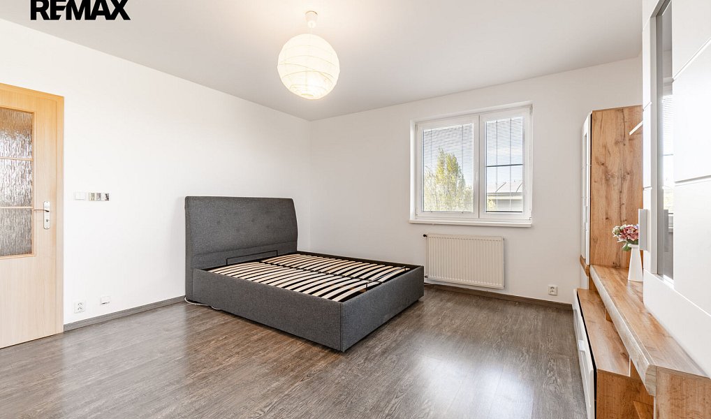 Pronájem bytu 2+kk 55 m², Šestajovice – náhled fotky 10