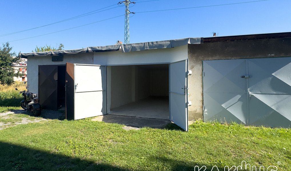 Prodej prostorné zděné garáže / skladu (24 m2) v Kunčičkách, Ostrava – náhled fotky 3