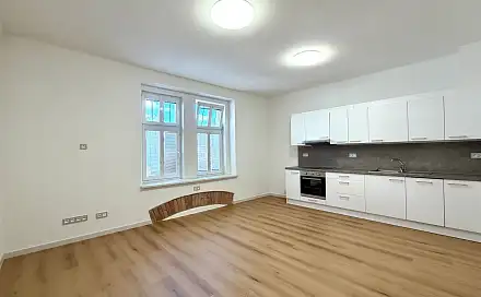Pronájem bytu 3+kk 68 m²