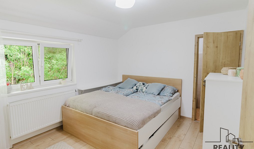 Prodej domu 100 m² s pozemkem 160 m², Oslavany – náhled fotky 3