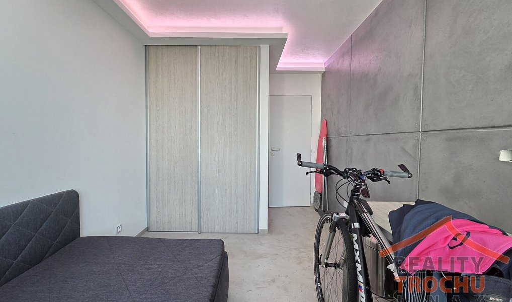 Prodej bytu 3+1 67 m², Hradec Králové – náhled fotky 12