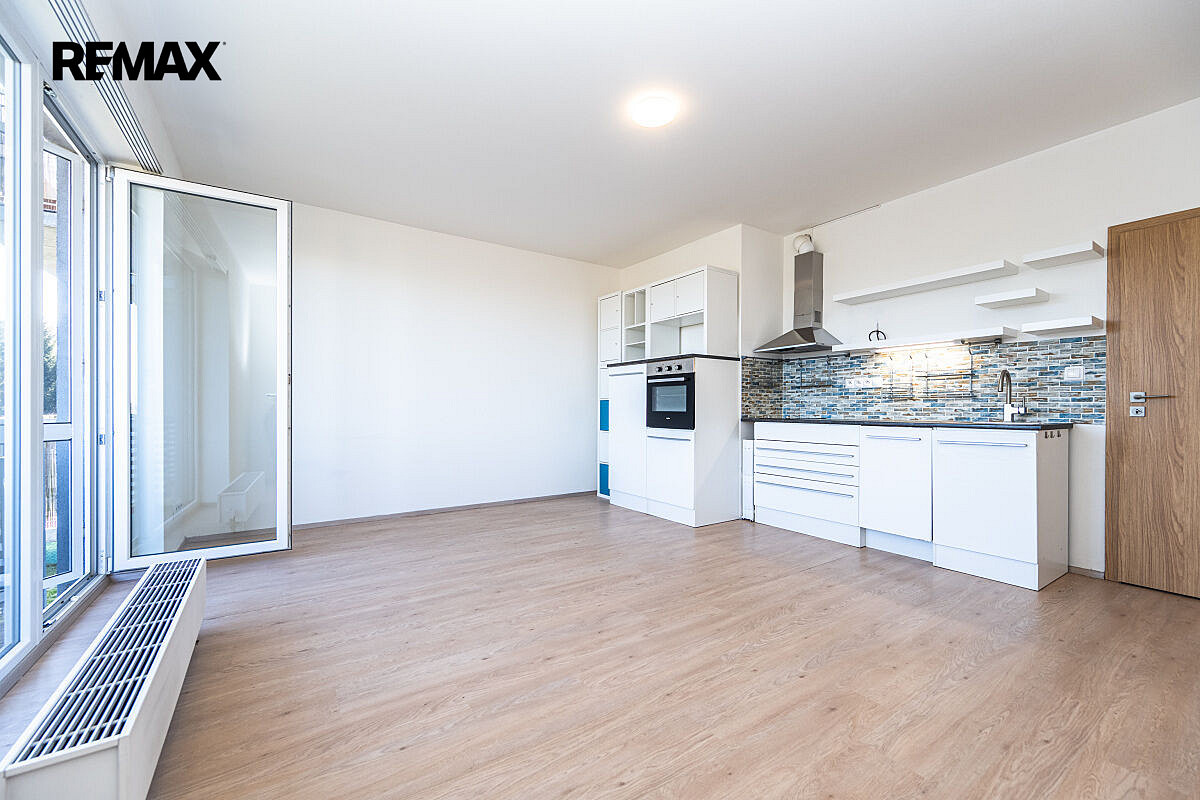 Pronájem bytu 1+kk 32 m²