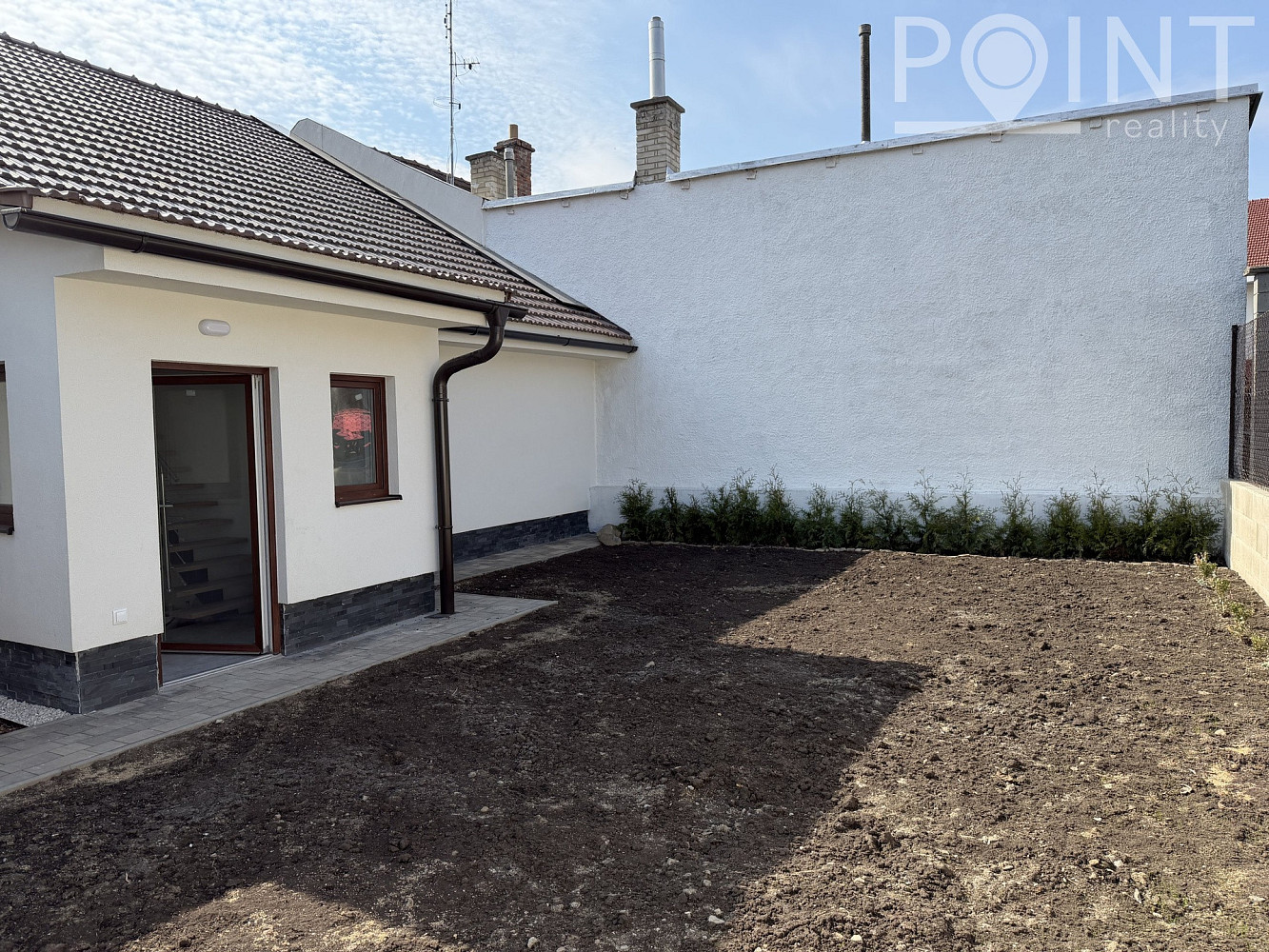 Prodej domu 184 m² s pozemkem 266 m² – fotografie 2