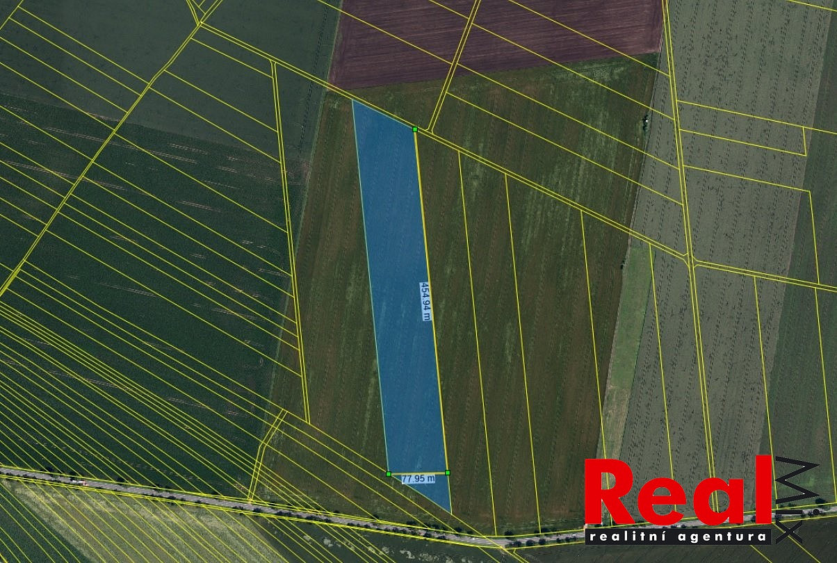 Prodej pole 38 914 m²
