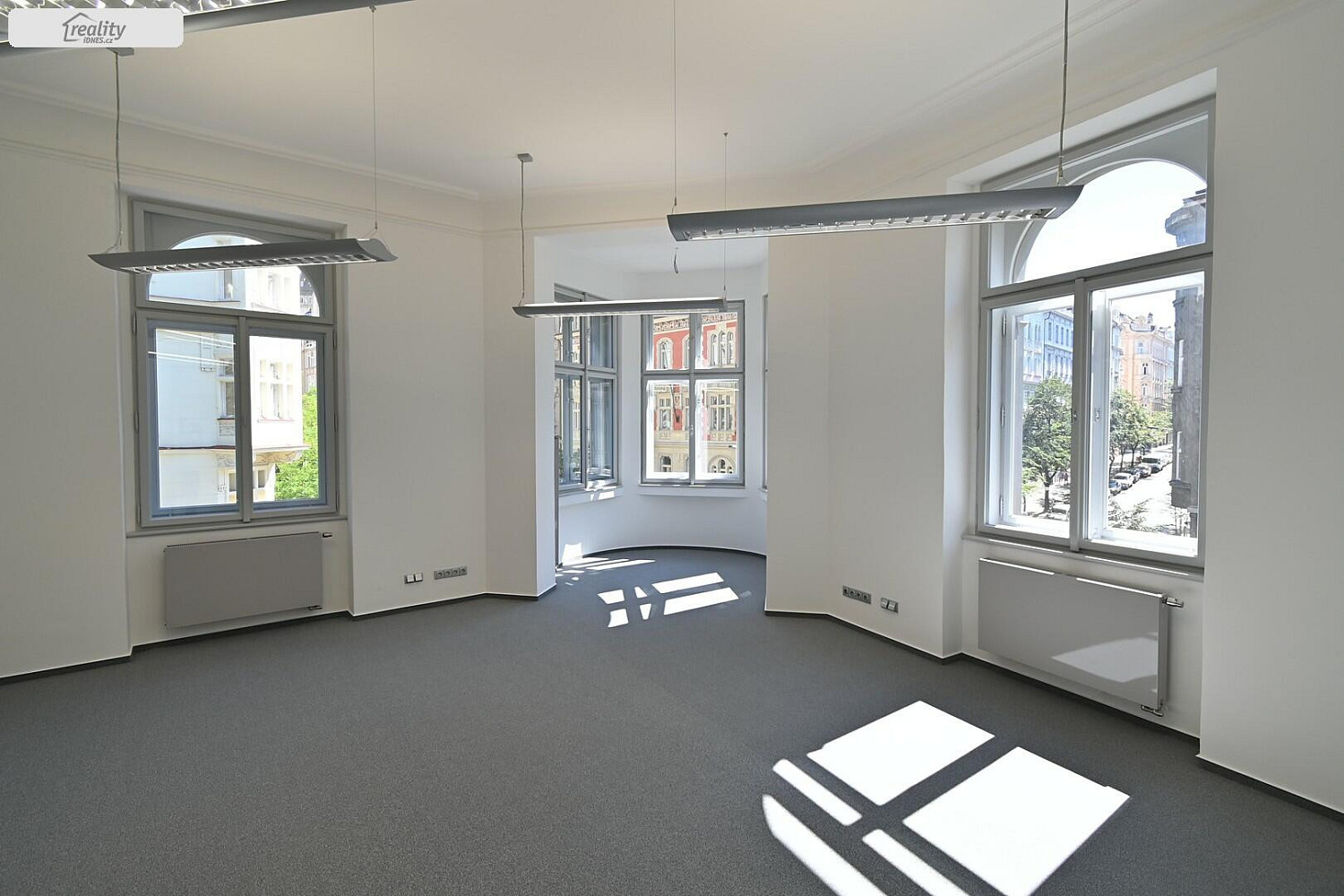 Pronájem kanceláře 147 m² – pohled 3