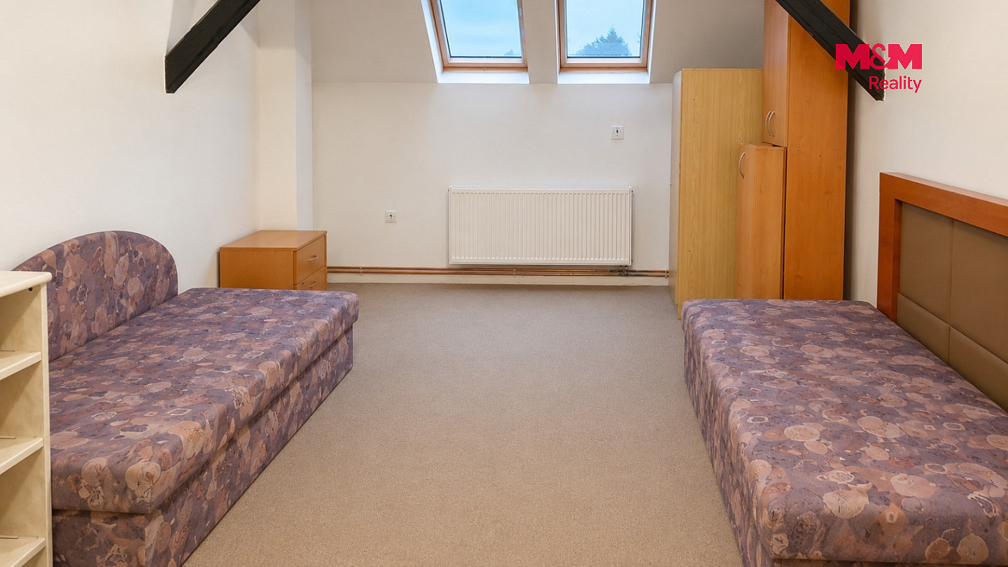 Pronájem chaty/chalupy 639 m² s pozemkem 2 940 m² – fotografie 2