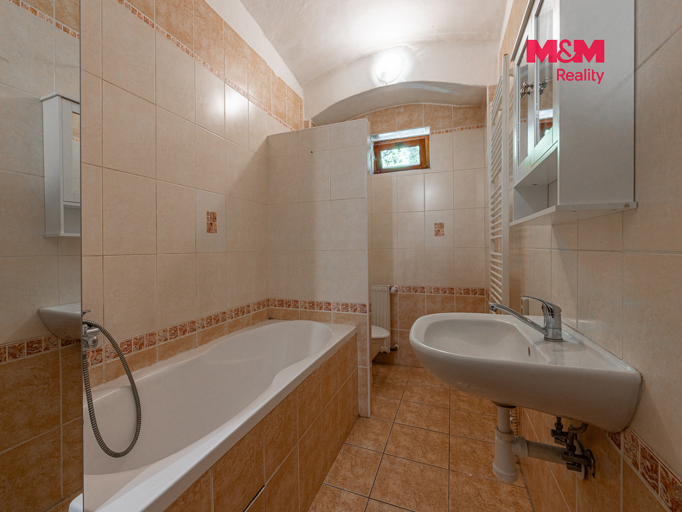 Prodej domu 360 m² s pozemkem 1 421 m² – fotografie 4