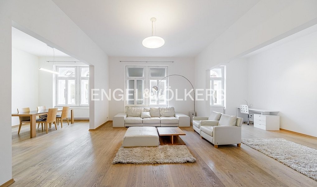 Pronájem bytu 2+kk, 128 m², Smíchov - Praha 5, Praha