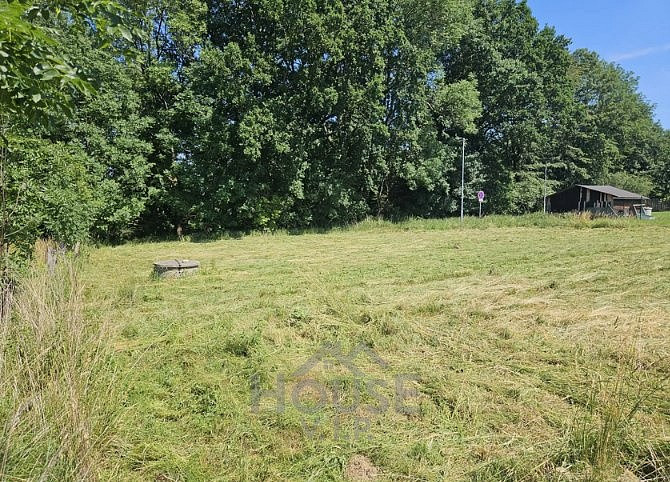Prodej stavebního pozemku 914 m² – fotografie 2