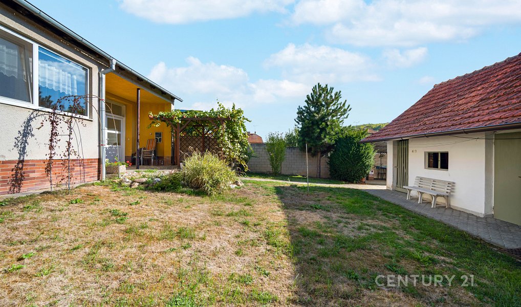 Prodej domu 165 m² s pozemkem 923 m², Uhřice – náhled fotky 17