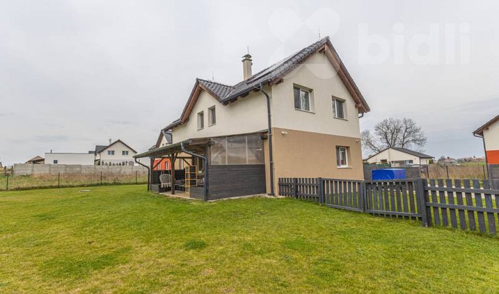 Prodej domu 146 m² s pozemkem 982 m², Smilovice – náhled fotky 18