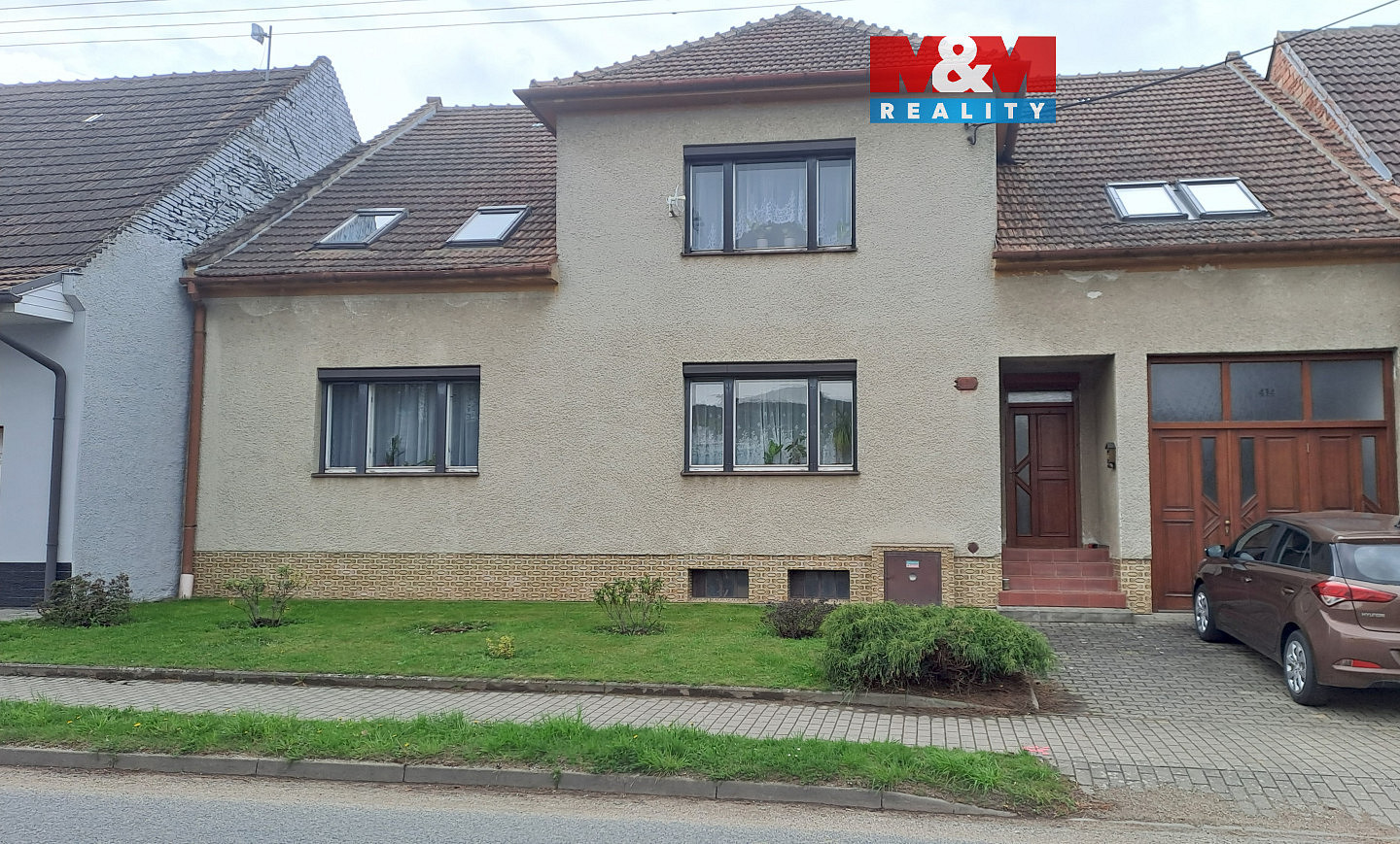 Prodej domu 240 m² s pozemkem 1 284 m²
