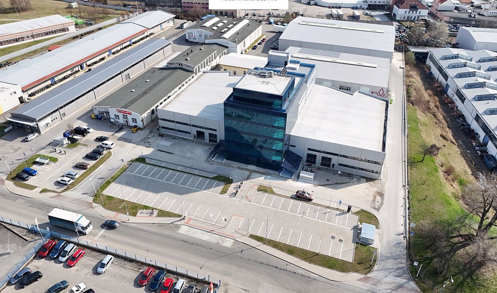 Pronájem skladovacích prostor 2 200 m², České Budějovice – náhled fotky 2