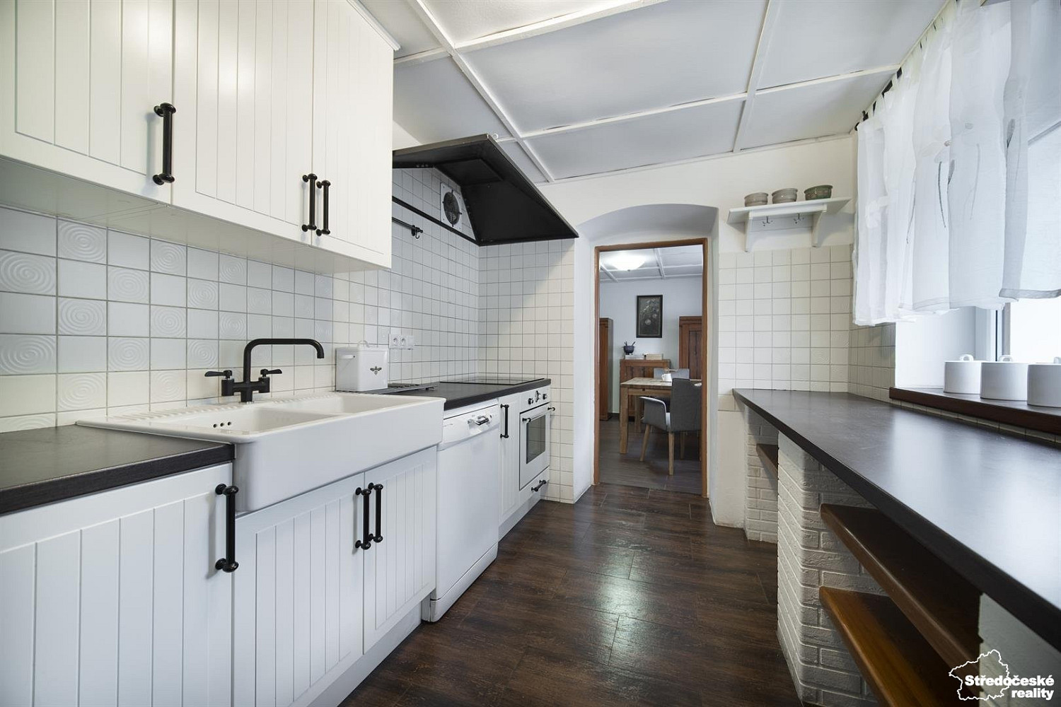 Prodej domu 240 m² s pozemkem 721 m² – fotografie 3