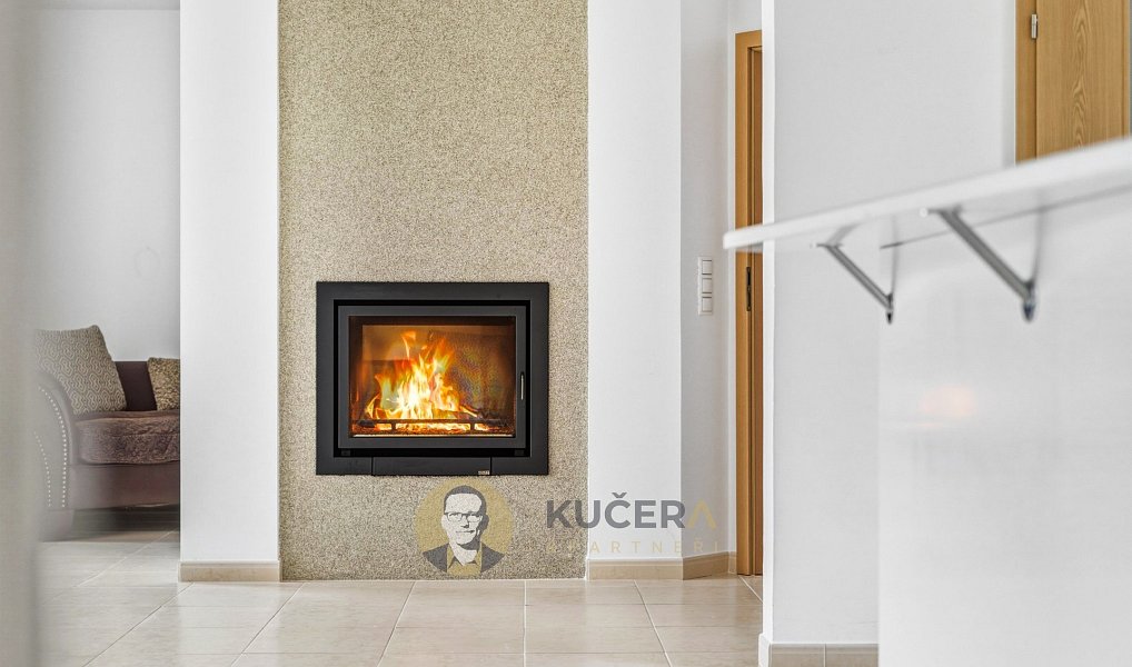 Prodej domu 488 m² s pozemkem 1 376 m², Jesenice – náhled fotky 5